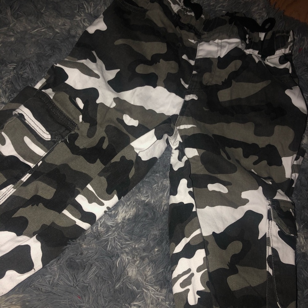 camo joggers